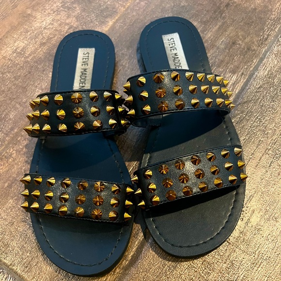 Steve Madden sandals with gold spikes size 6 - Picture 1 of 3